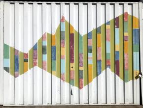 Bunt gestaltete Garagentore