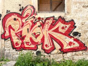 Tag auf verlassenem Haus