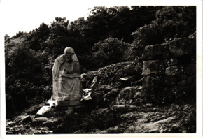Beschriftetes Foto - Monument Albert Schweitzer, Gunsbach
