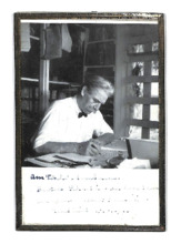 Beschriftetes, gerahmtes Foto von Albert Schweitzer, Lambarene
