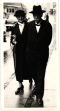 Beschriftetes Foto - Albert Schweitzer und Emmy Martin, Kopenhagen 1959