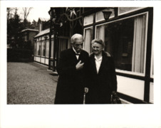 Beschriftetes Foto - Albert Schweitzer und Emmy Martin, Apeldoorn 1959