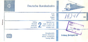Bahnticket nach Paris und Tickets für eine Comédie