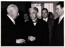 Foto von Albert Schweitzer & Theodor Heuss, signiert