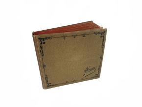 Photoalbum (uncatalogued)