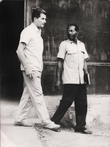 Max Caulet (in den 1970ern Direktor des Spitals) & Pastor Bekale