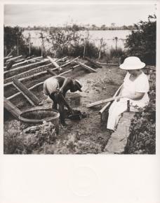 Gartenarbeiten. Mit Emma Hausknecht.