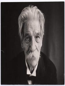 Portraitaufnahme von Albert Schweitzer in London
