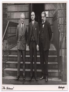 Albert Schweitzer in Edinburgh mit Willfred Grenfell und George Freeland Barbour Simpson