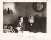 Hochzeit von Louis Mayer & Dora Hagemeyer in Nierstein. Abgebildet Li Schmitt und Albert Schweitzer