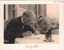 Hochzeit von Louis Mayer & Dora Hagemeyer in Nierstein. Abgebildet Albert Schweitzer