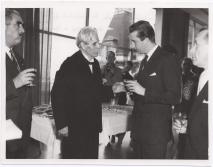 Felix Leblanc, Albert Schweizer, Prinz Albert von Belgien und Henri Lemaire bei der Verleihung des Lemaire-Preises in Brüssel