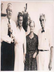 Albert Schweitzer & Mathilde Kottmann mit dem Ehepaar Monnier